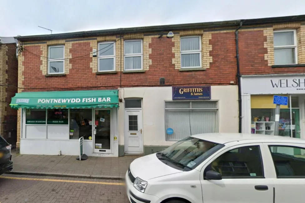 Vacant Pontnewydd office to become three‑bedroom home