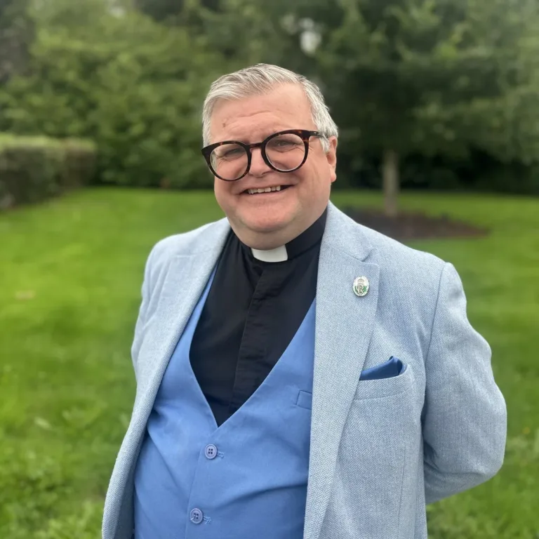 Paul Mackness installed as Dean of St Davids Cathedral