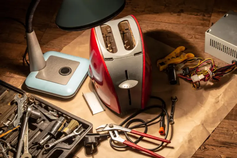 Llandovery Council backs Repair Café with £180 three‑month grant
