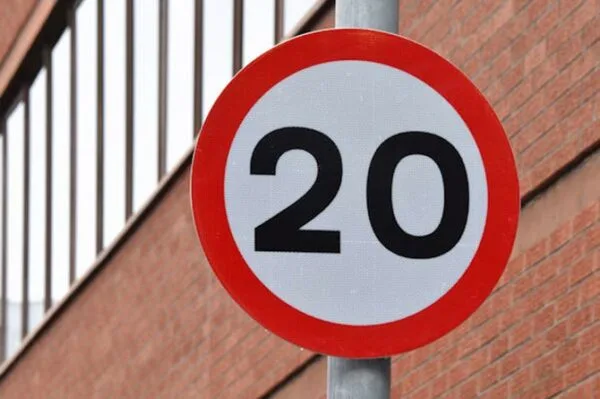 Senedd rejects bid to scrap 20mph limits