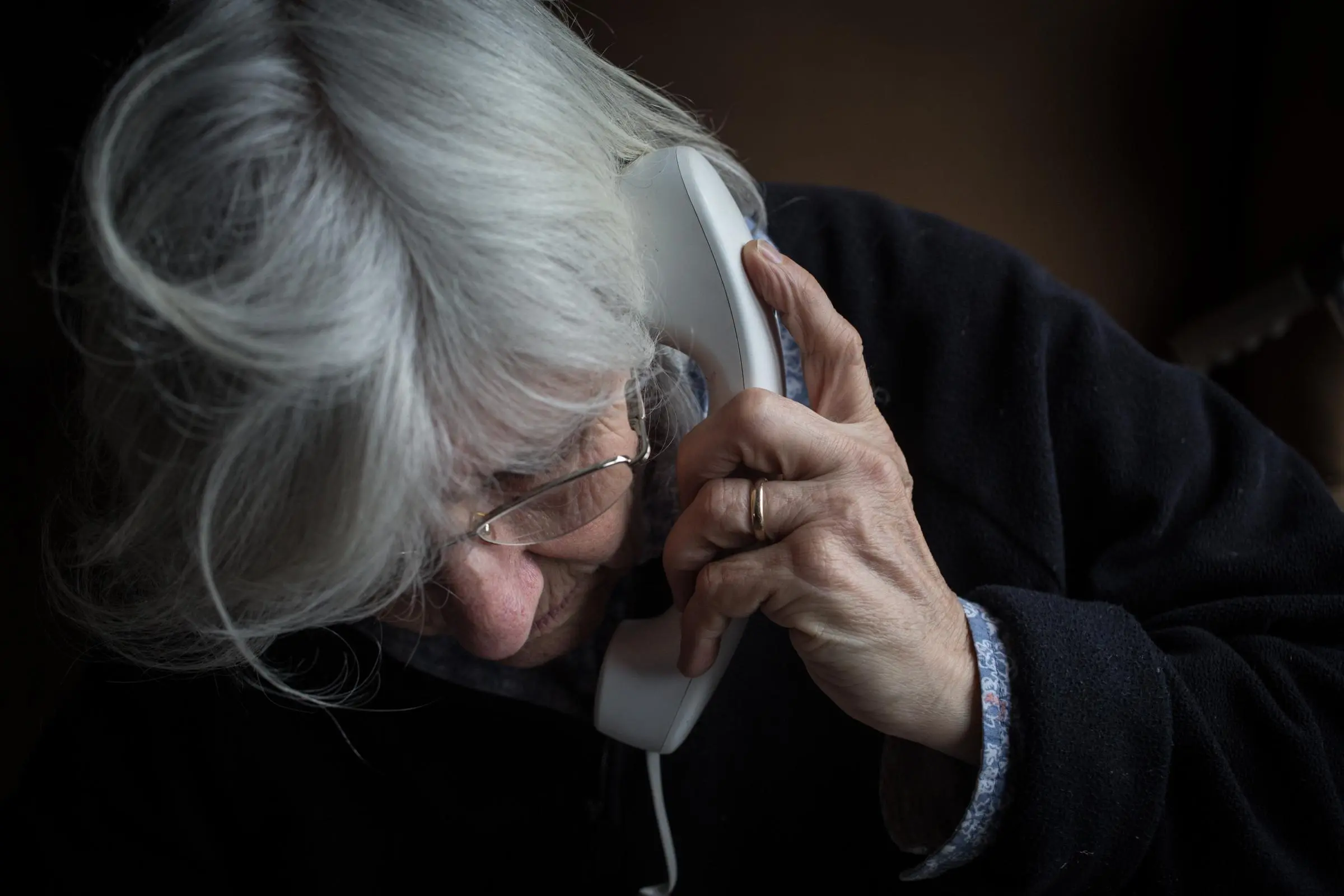 Powys landline switch‑off raises safety fears for vulnerable residents