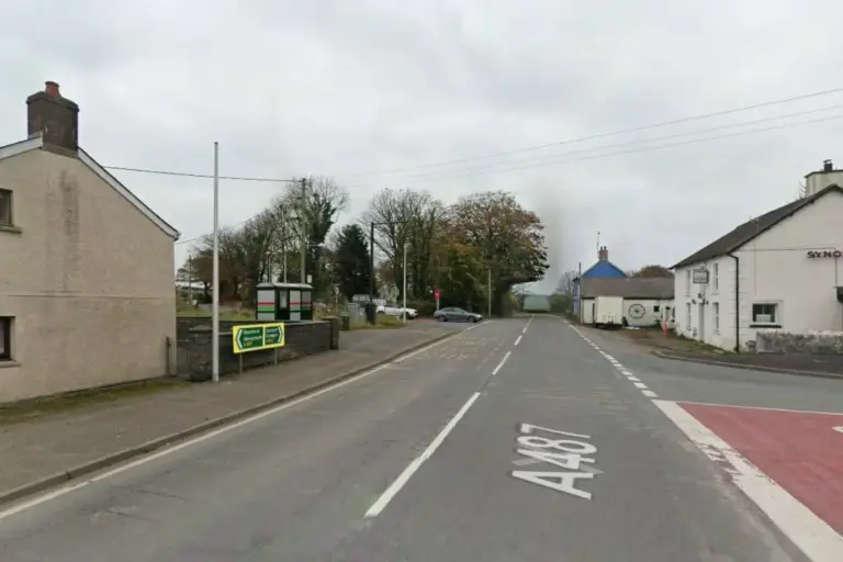 Crash shuts A487 near Llanarth School, drivers told to reroute