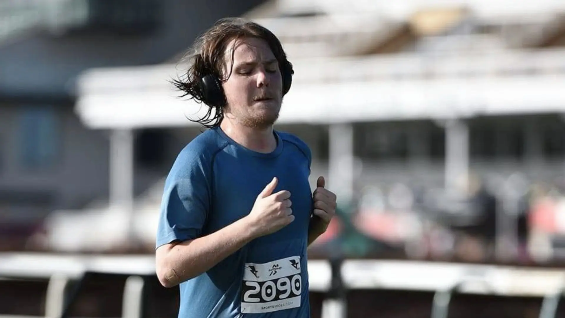 Newsquest reporter runs Leicester half‑marathon for Harvey Owen charity