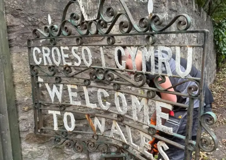 Historic “Welcome to Wales” sign removed after crash