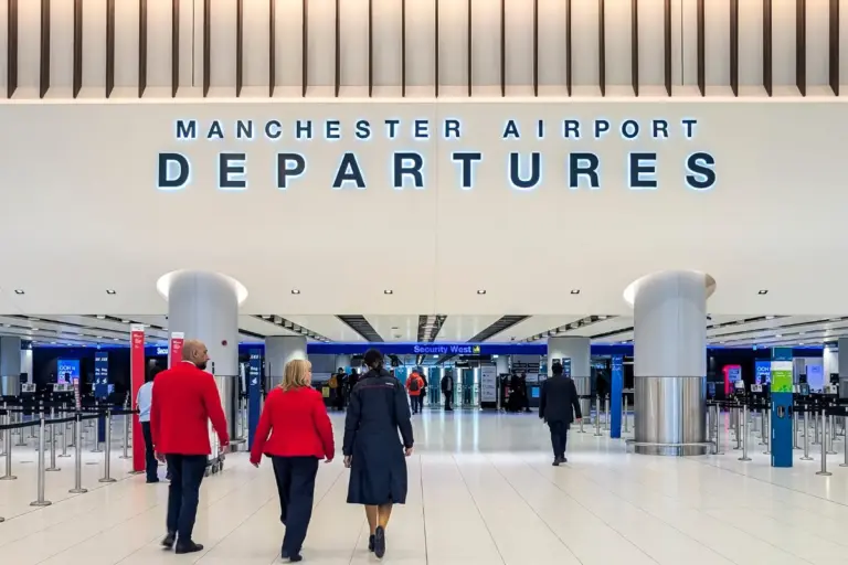 Manchester Airport to launch contactless eGates next year