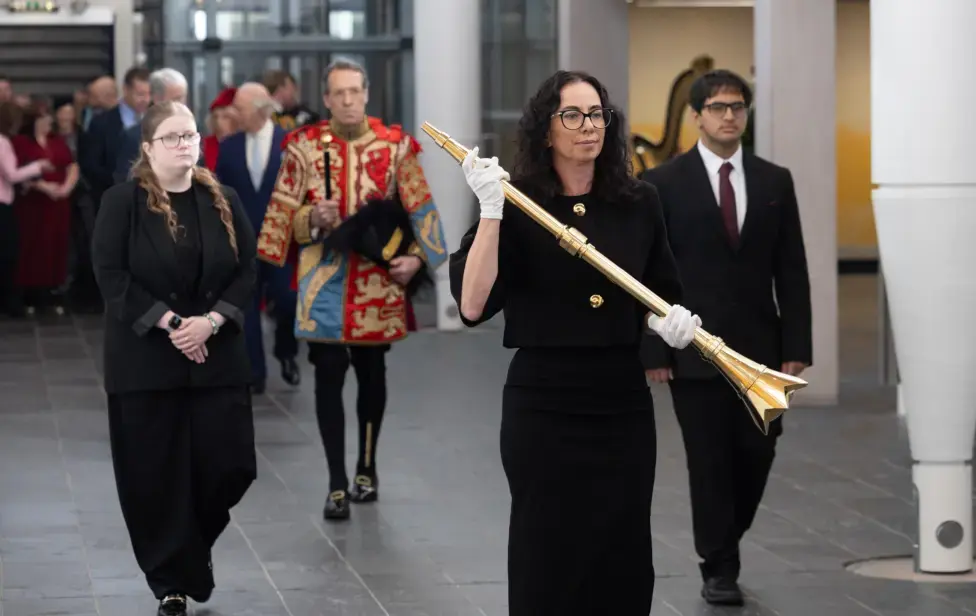 Former tour guide bears mace as King and Queen open Senedd
