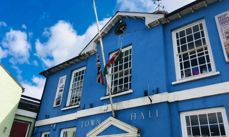 Fishguard Town Hall: £70k reserves and 98% support revealed