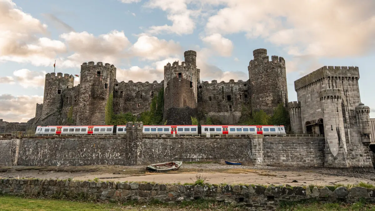 Wales' heritage sites generate £738m and 18,000 jobs