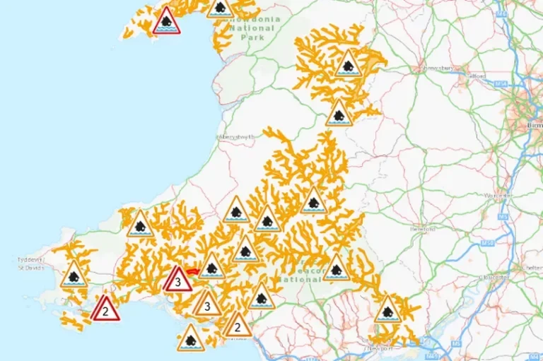 Pembrokeshire coast flood alert issued by NRW