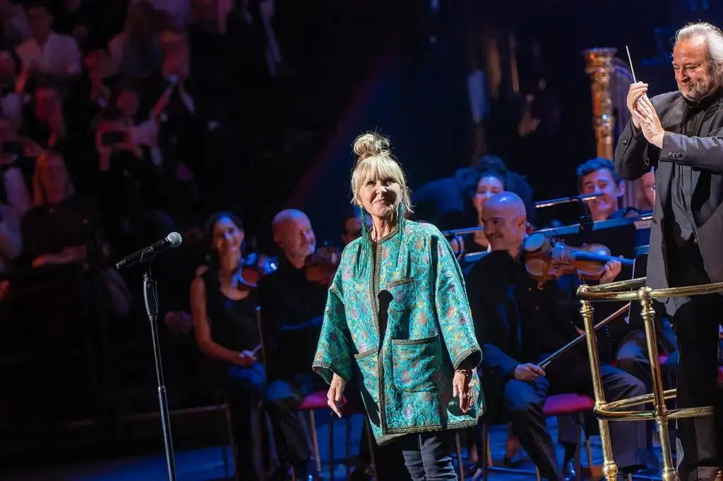 Lulu to play Cardiff in April 2027 on UK tour