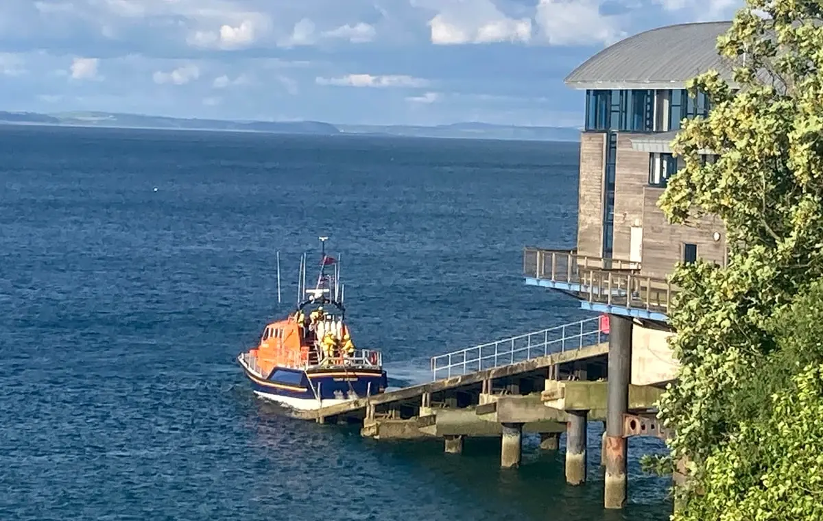 Tenby fire service and RNLI conduct joint training drill
