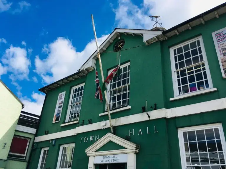 County council backs Fishguard Town Hall transfer