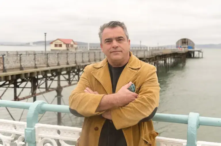 Kevin Allen to host Twin Town screening in Milford Haven