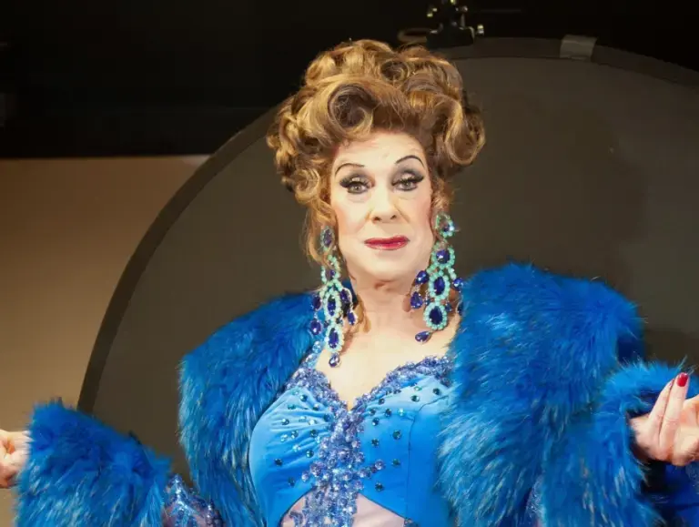 Ceri Dupree to dazzle Milford Haven with cabaret spectacle