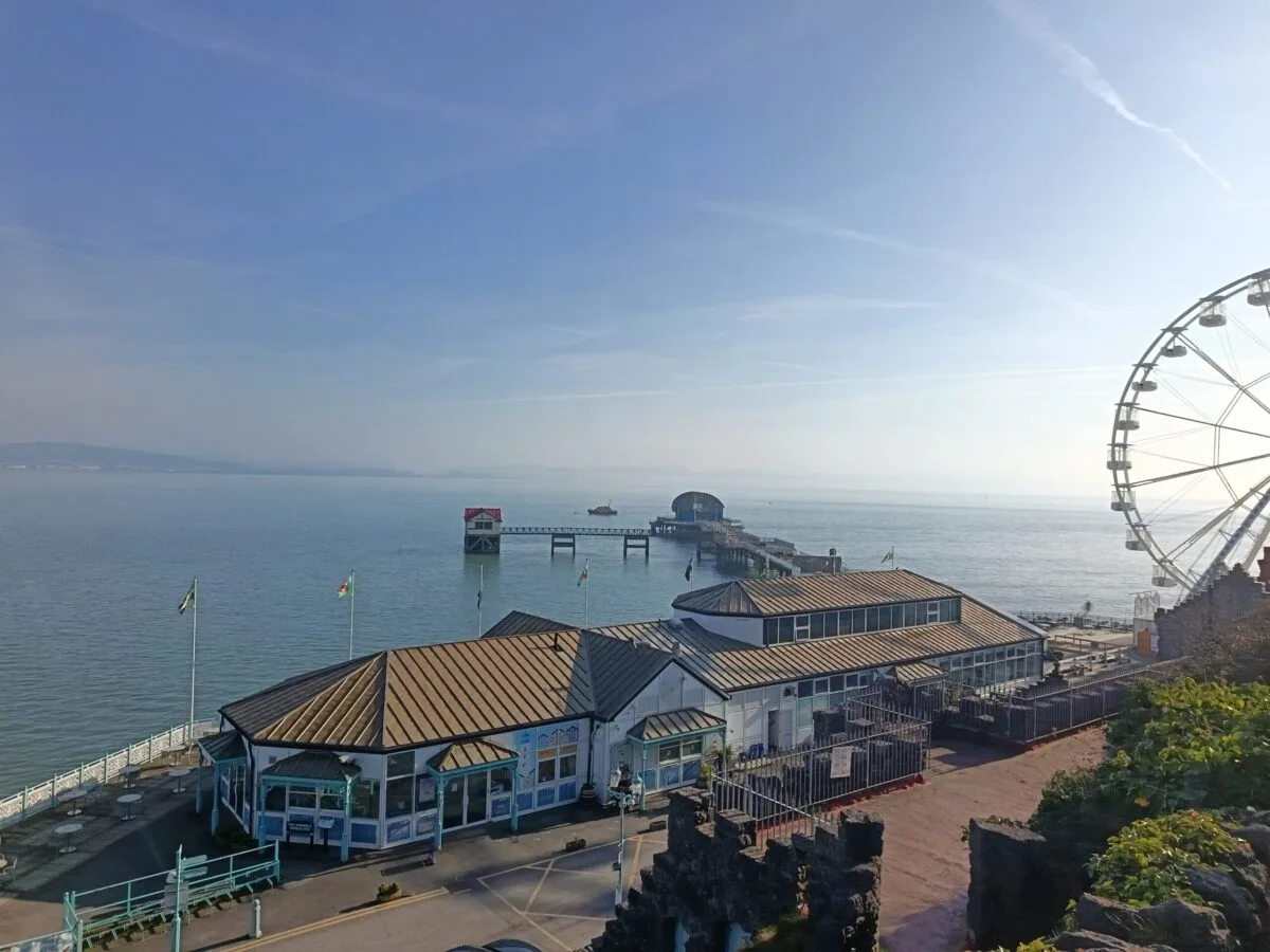 Councillors unite behind RNLI after volunteer abuse