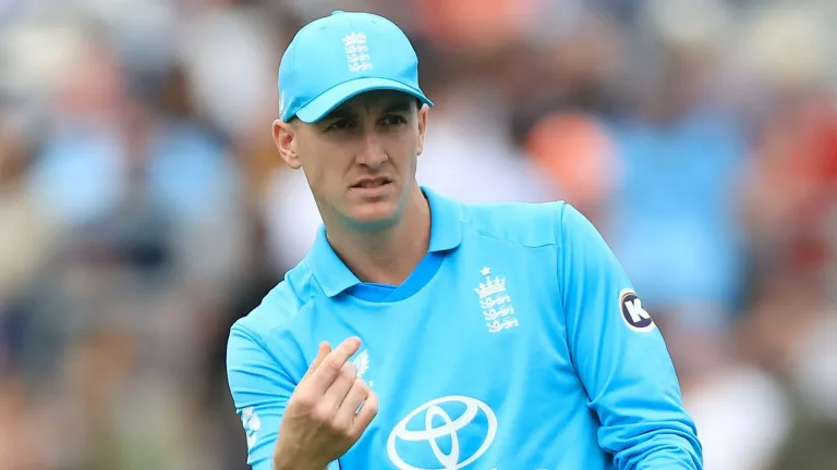 Pakistan beat England in Rawalpindi ODI tri-series clash