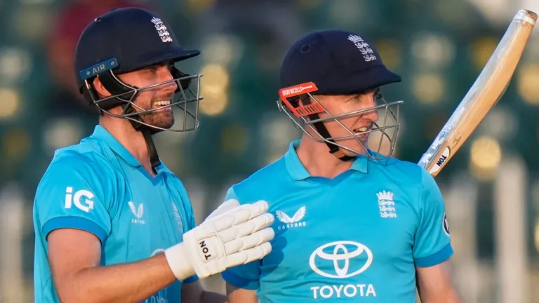 England exit ODI tri-series after final loss to Sri Lanka