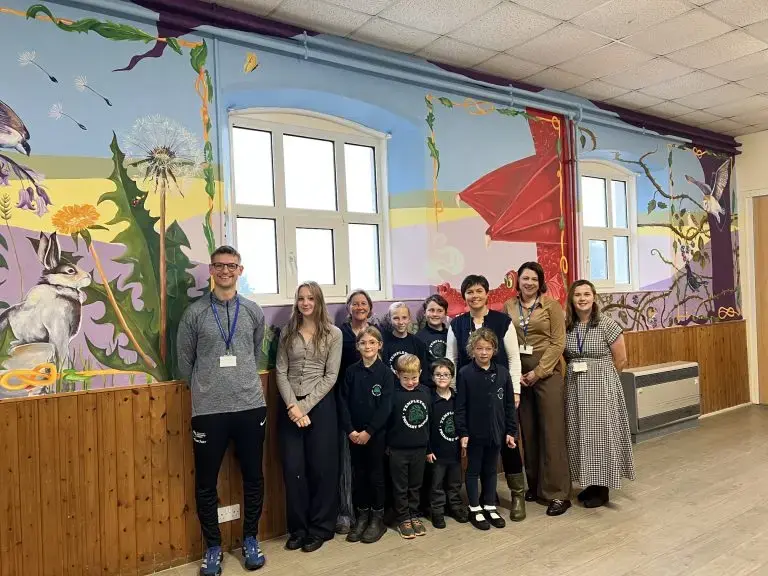 Templeton School unveils mural celebrating Welsh identity